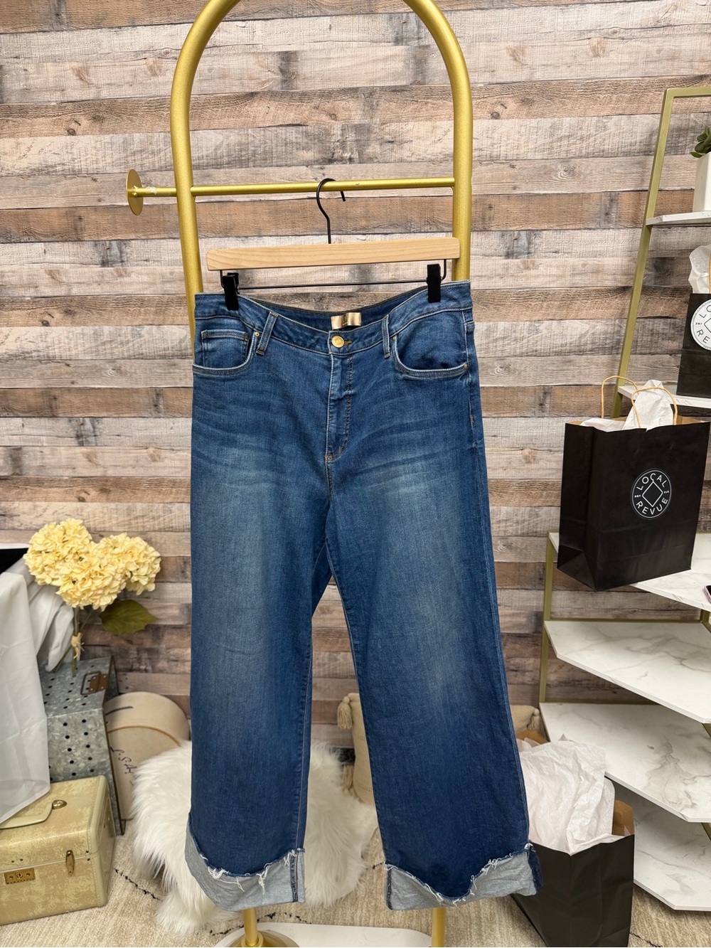 Kut from the Kloth Wide-Leg Jeans in Medium Blue